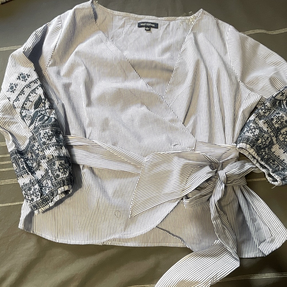 Wrap dressing shirt
